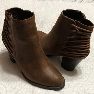 Candie's Brown Ankle Boots Heels Booties Size 8.5M
